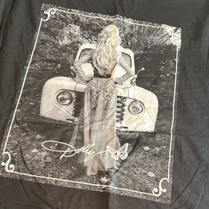 Black Dolly Parton T-Shirt